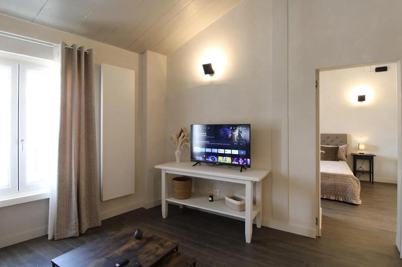 Elegant And Luxury Apartment @Altare Della Patria Rome Italy